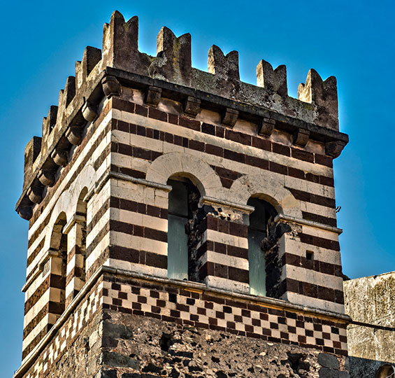 Torre giurisdizionale. Ex complesso monastico, oggi chiesa del Ss. Crocifisso